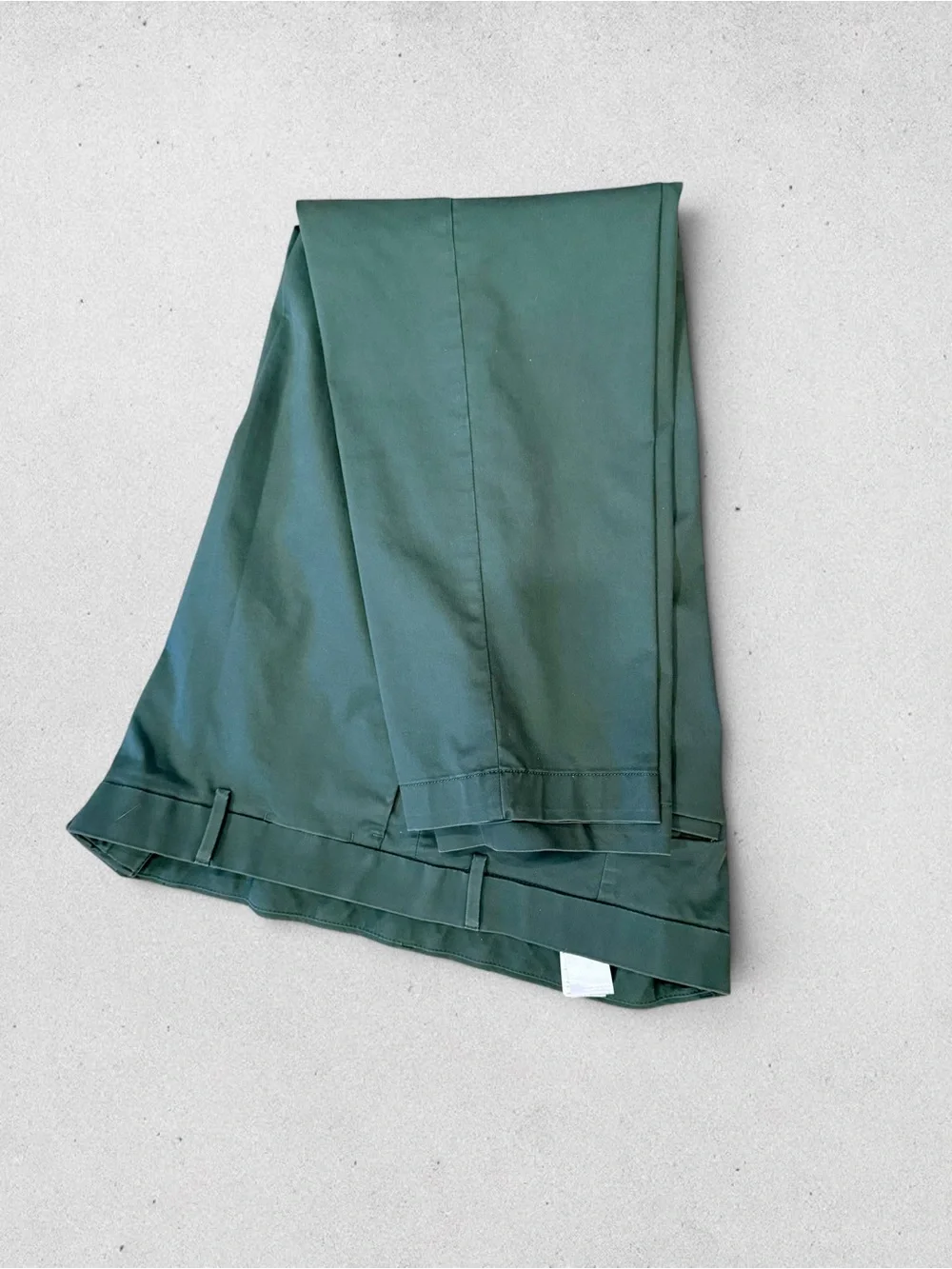 Banana Republic Men’s Chinos Slim Fit in blue, green, beige and gray